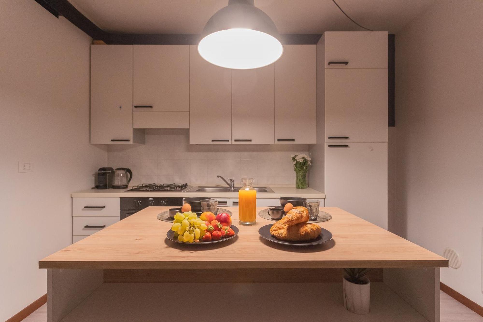 Black Loft Como By Rent All Como Bagian luar foto