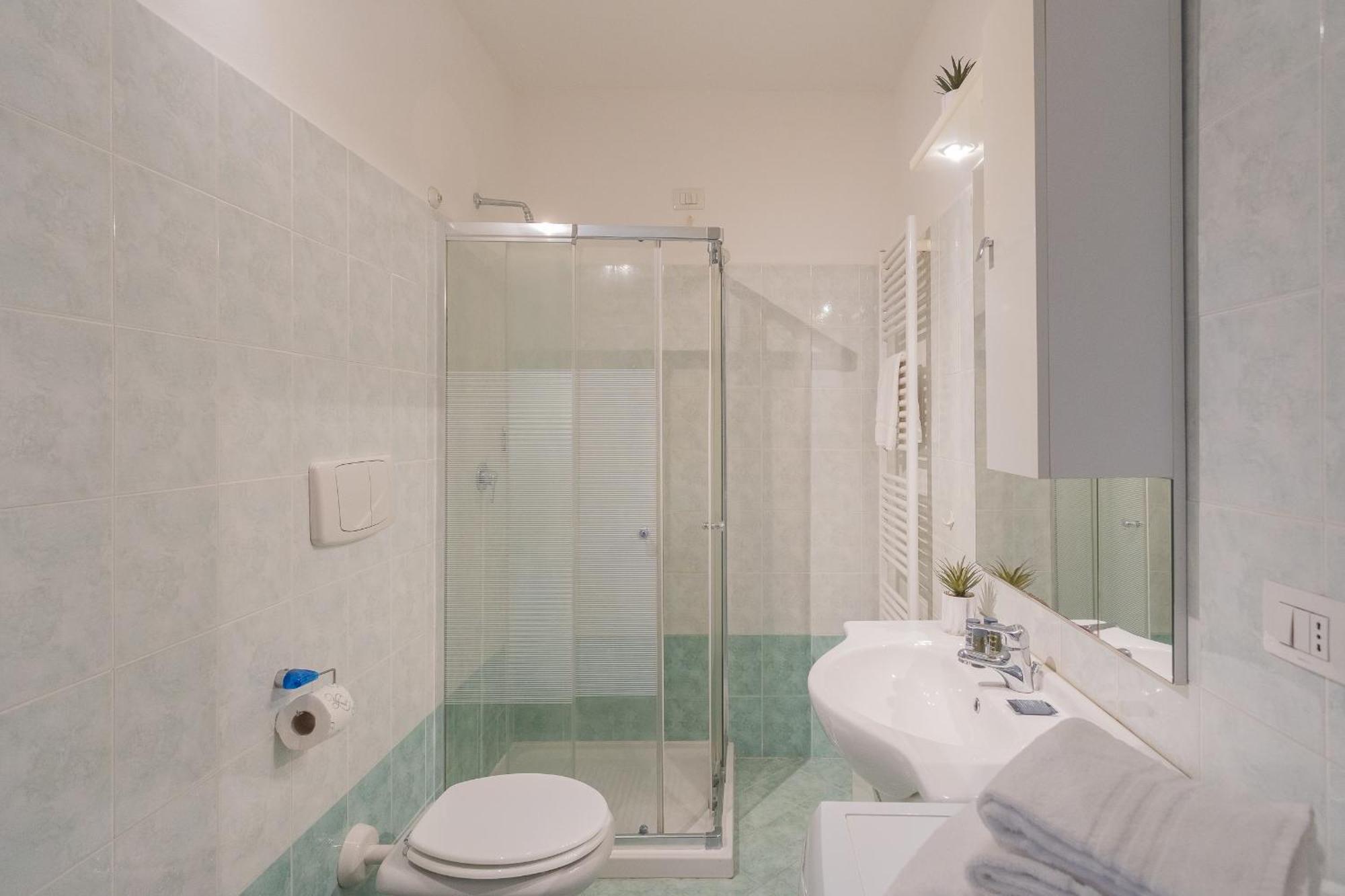 Black Loft Como By Rent All Como Bagian luar foto